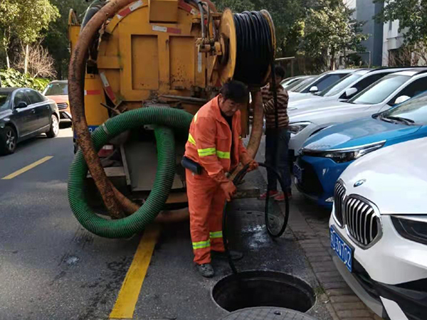 桥东排污管道清淤